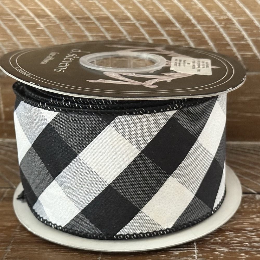 D. Stevens 2.5" Wired Ribbon Black White Diagonal Check Christmas Harlequin - Picture 2 of 8